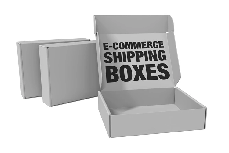Cardboard e-commerce boxes in different dimensions and shapes